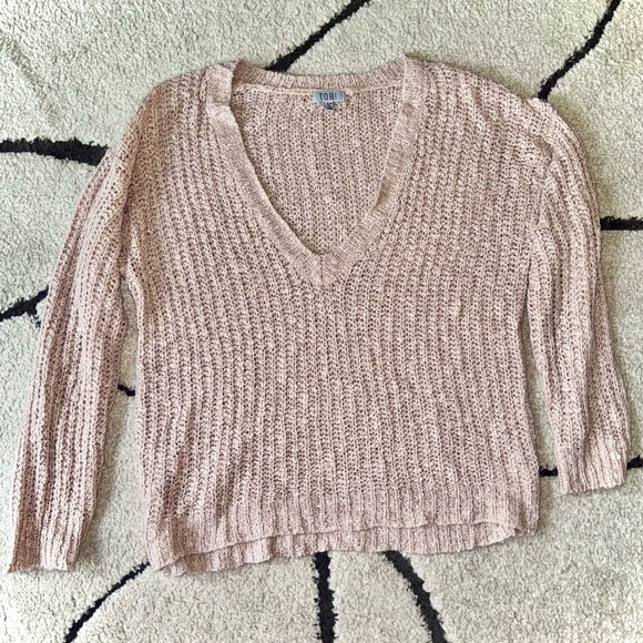 Tobi long sleeve pale pink v-neck sweater - Picture 2 of 5